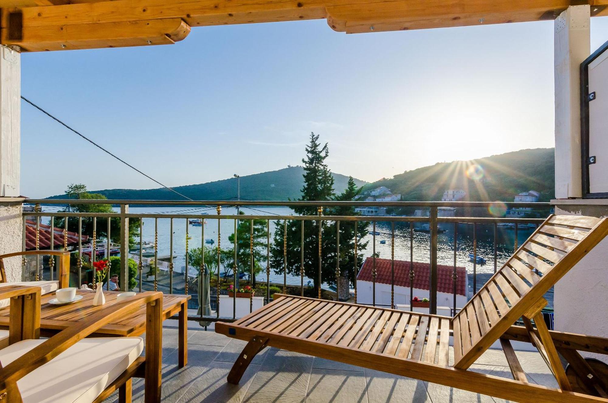 Mata Family Apartments Molunat Kültér fotó