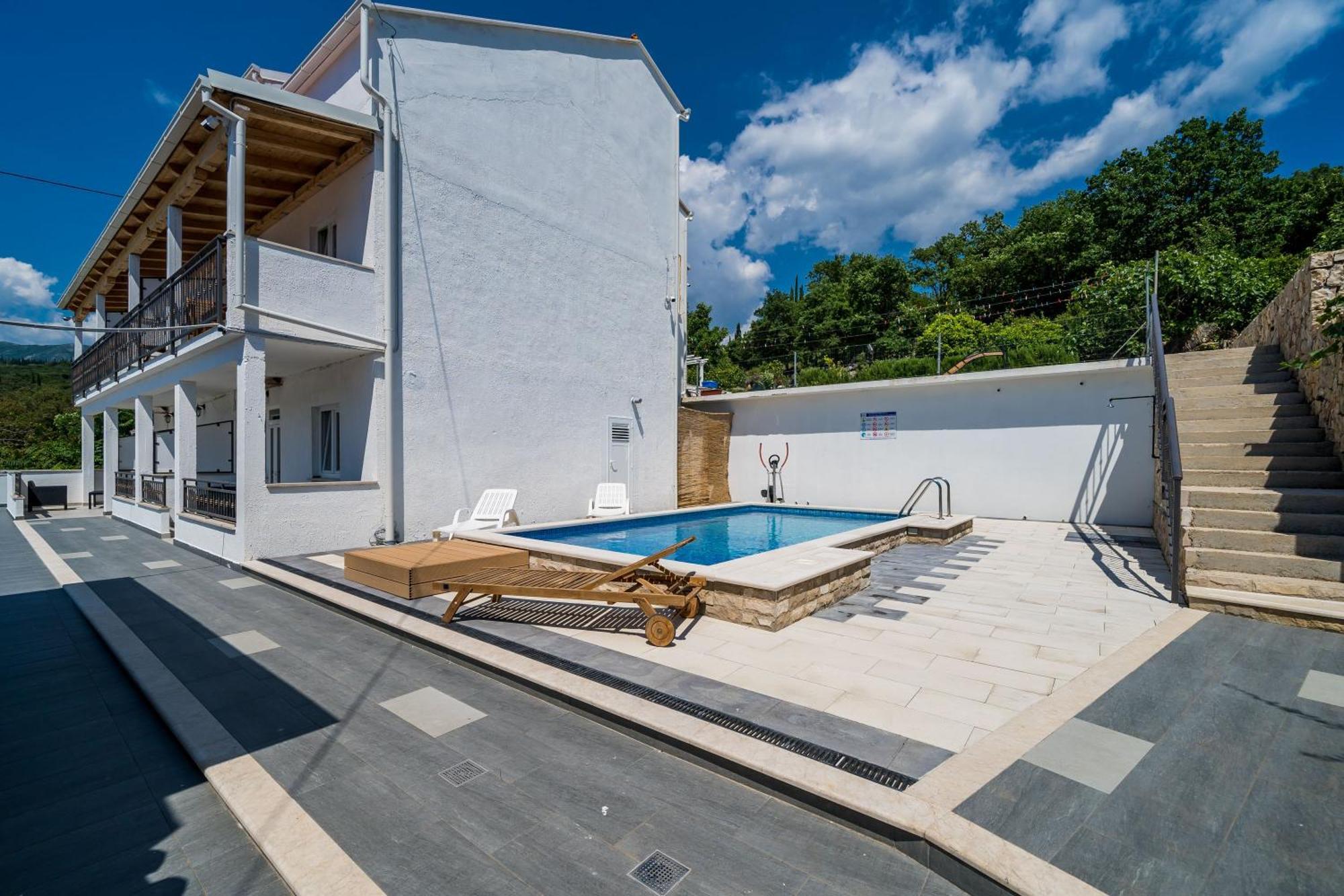 Mata Family Apartments Molunat Szoba fotó